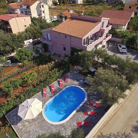 Apartment With Private Pool Sukošan Exterior foto